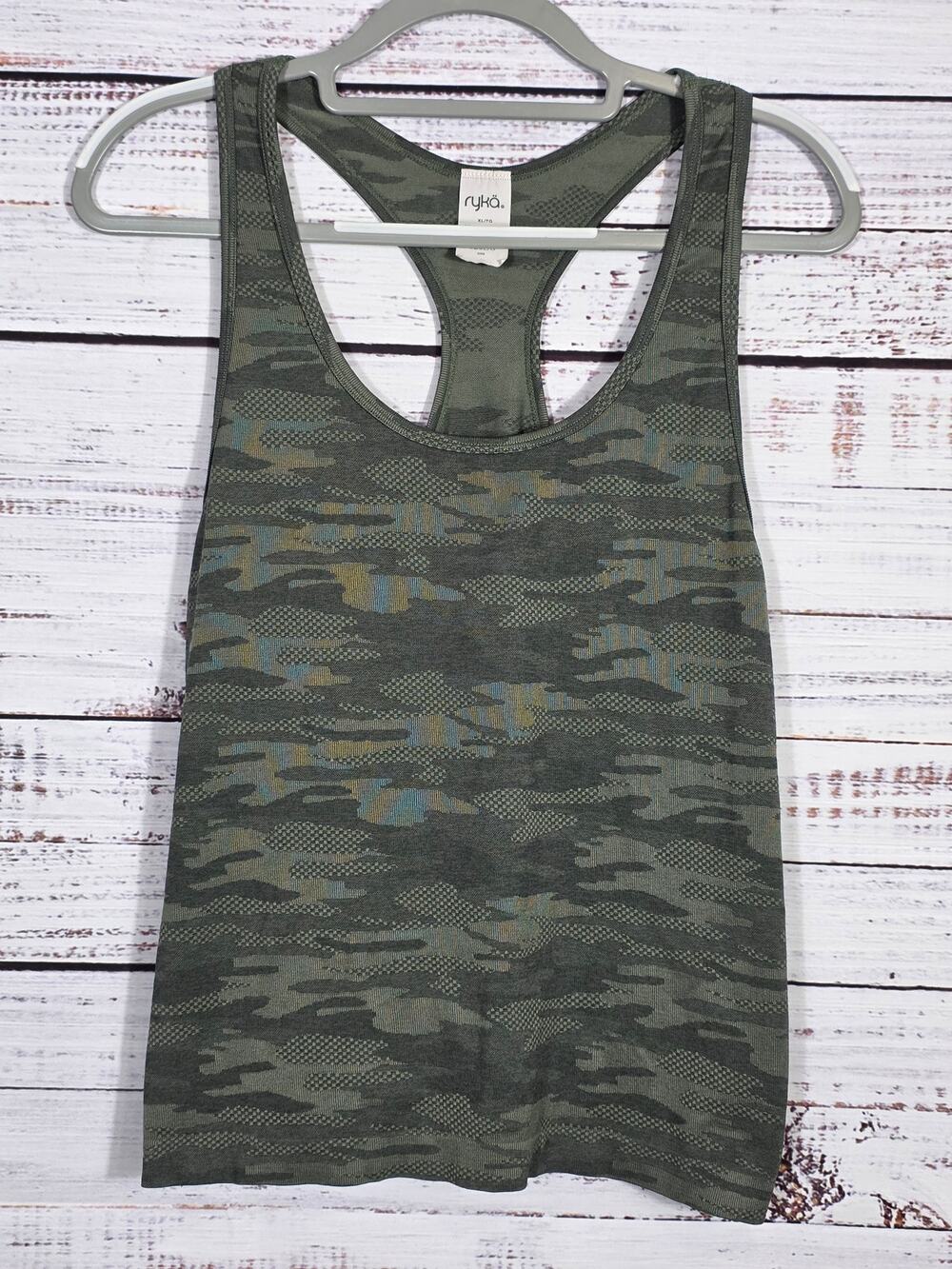 Ryka womens racerback tank top gray/blk cam and green camo (2) size XL